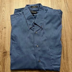 Men’s Large Arrow Dress Shirt